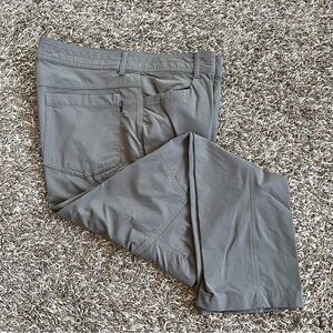 SwissTech Men’s Pants
36x30 Grey
Lightweight